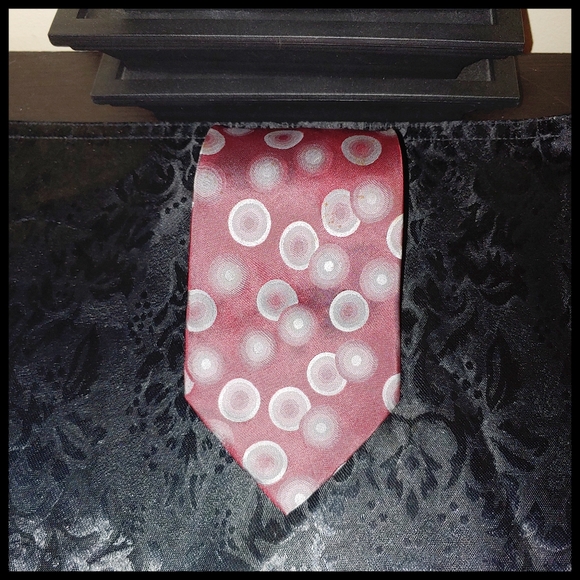 Dockers Other - Dockers Cranberry Tie Concentric Circles